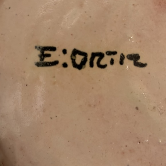 E. Ortiz Pottery. Cala Lillies Dish/Pie Plate Handmade - Picture 3 of 7